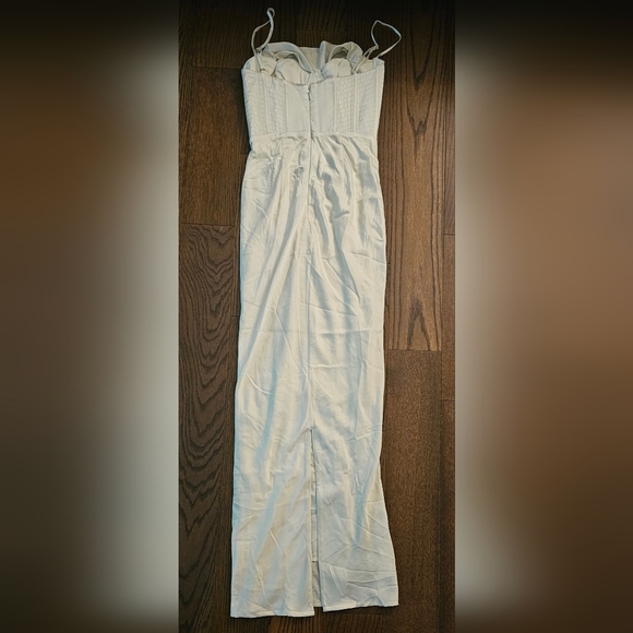 House of CB Ivory Charmaine Gown Size Small NWOT - Picture 5 of 6